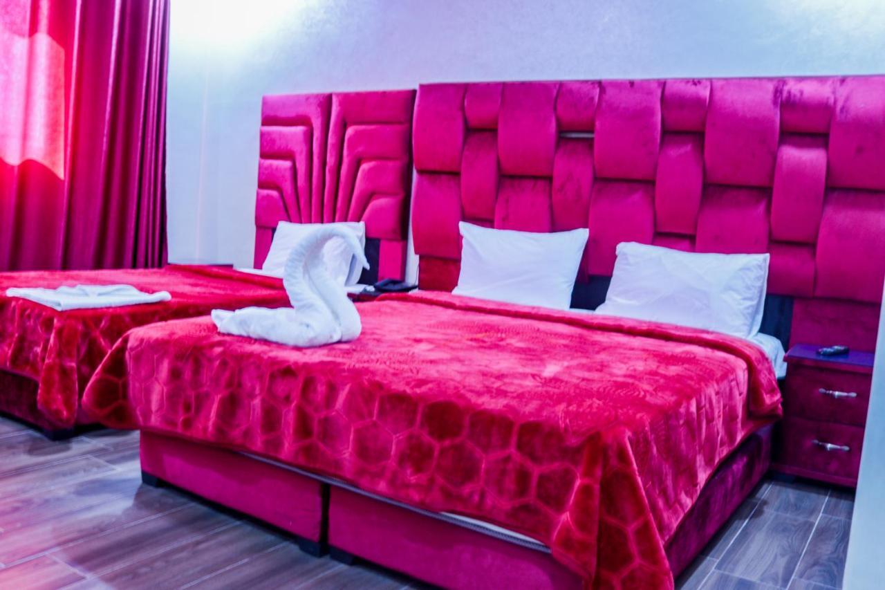 Hotel Borj El Arab Kourigha Exteriör bild