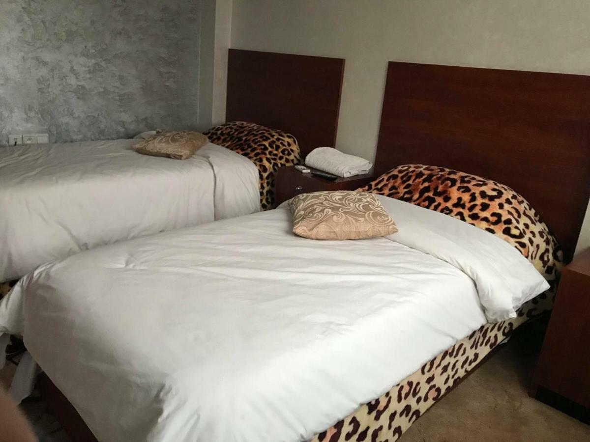Hotel Borj El Arab Kourigha Exteriör bild